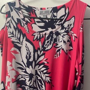 Woman’s blouse size small